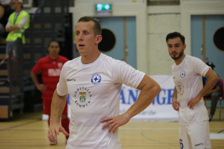 Baggers fyra mål tog IFK Uddevalla upp i topp: ”Vi gör det vi ska”