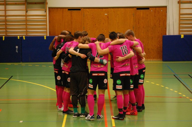 Tog tredje raka segern – Lidköping United slog lillebror i derbyt