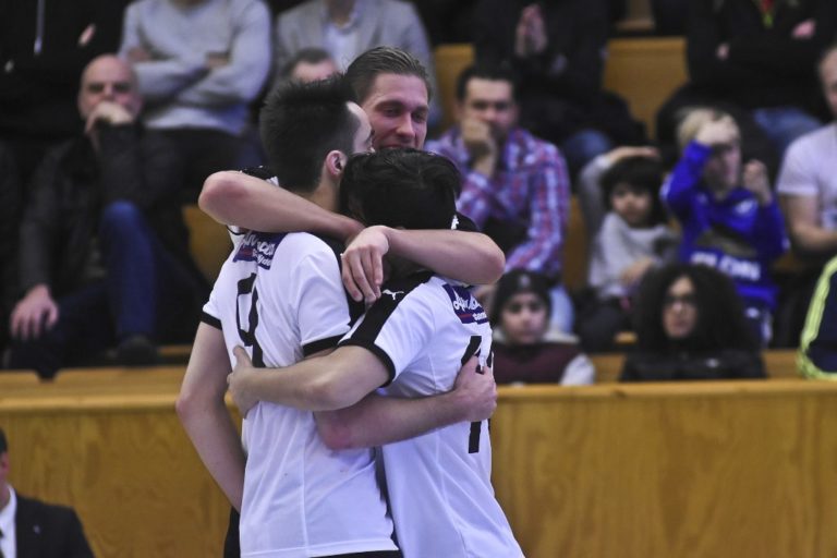 ÖSK Futsal inledde Örebro Open med seger