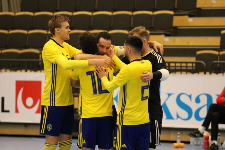 Dramatiskt när Sverige vände och vann i premiären