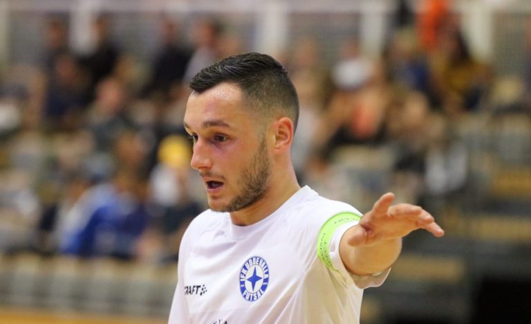 Berisha stannar i IFK Uddevalla