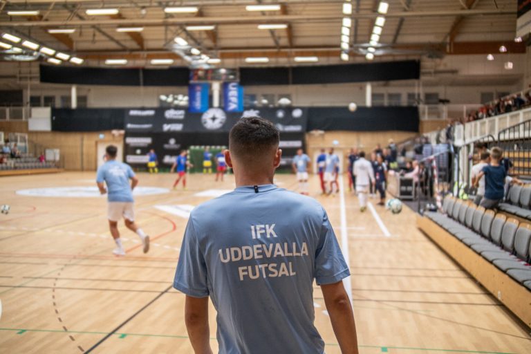 Vilka tar hem Uddevallas main round-grupp?