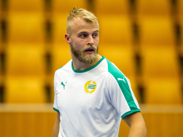 Hammarbyspelaren debuterar i landslaget: ”Hans fysik är en fördel”